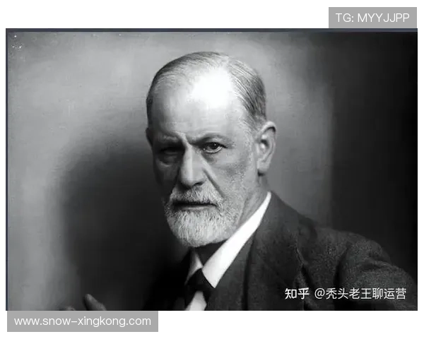 德国足球球星因秃头引发关注他的独特魅力与赛场表现如何 德国足球球星因秃头引发关注他的独特魅力与赛场表现如何